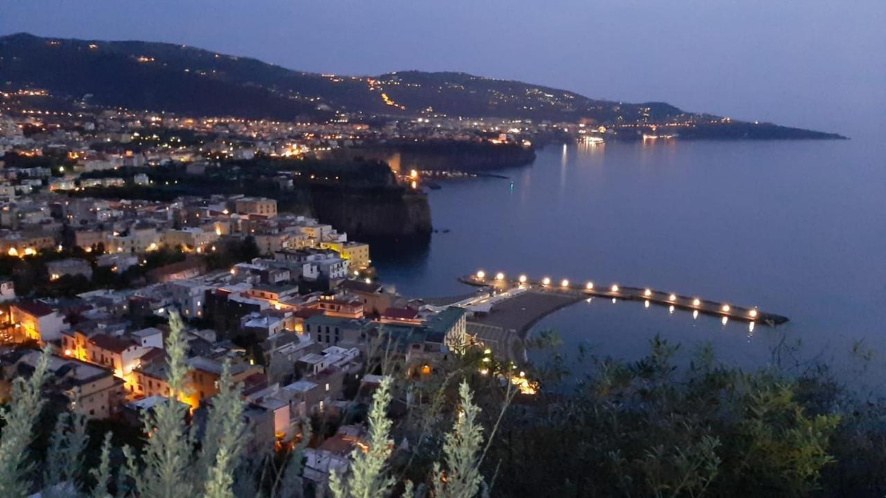 비코에쿠엔세 Bella Vista House-Sorrento Coast - Free Parking-Solarium 아파트 외부 사진